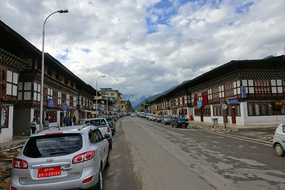 شهر پارو - سفرنامه بوتان