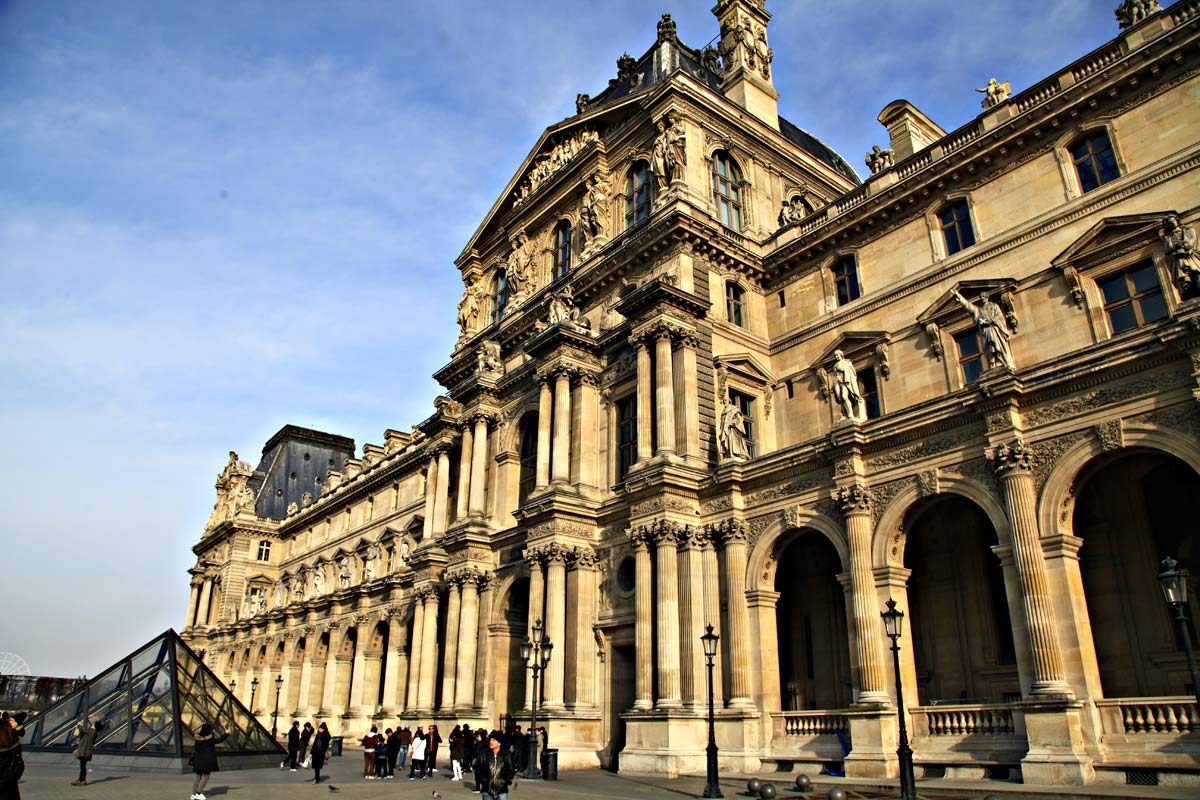 قصر لوور - سفرنامه پاریس